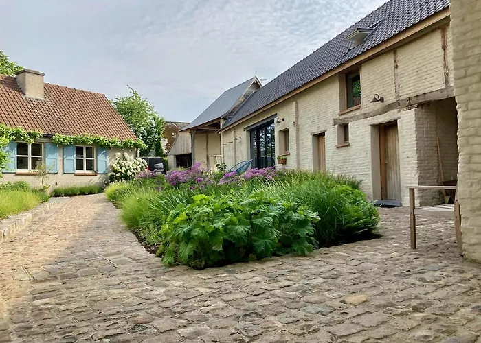 Nachtegael Hoekhuis, Knusse Woning Met Prachtig Vergezicht